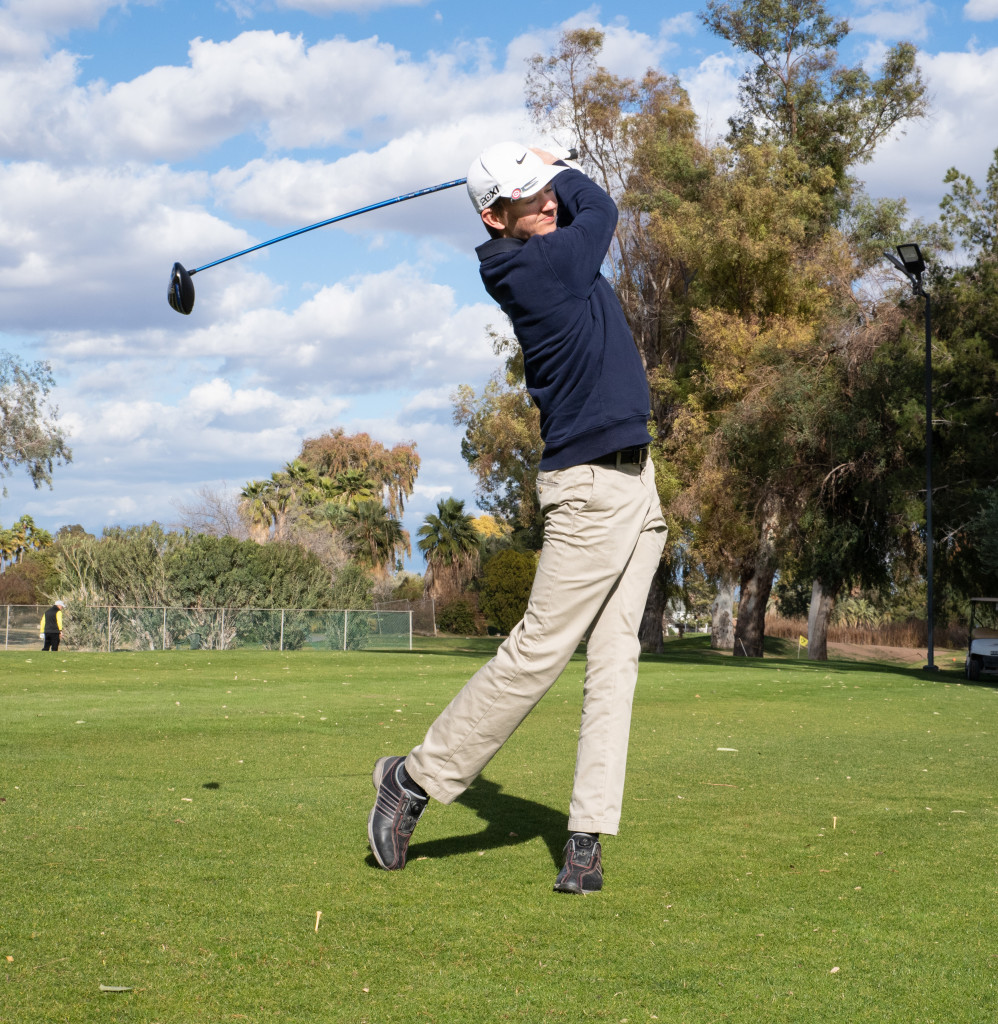 Senior Alex Wait helping golfers improve their techniques – De Equitibus